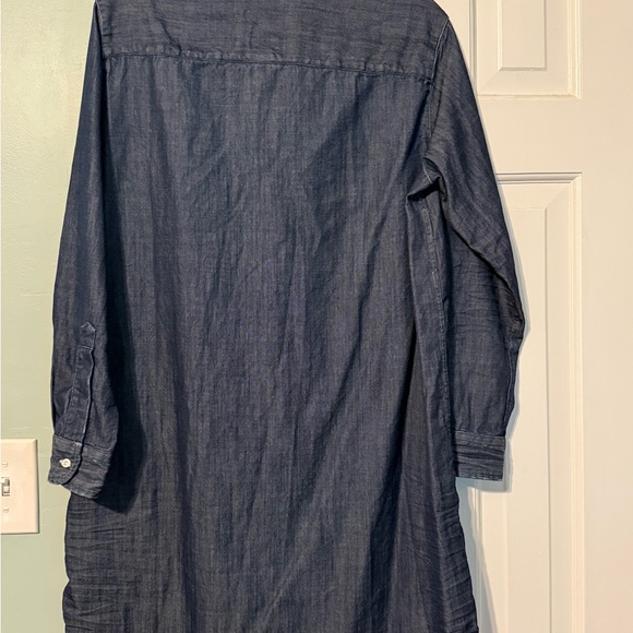 Frank & Eileen Blue Denim Dress with Classic Button Down Style - Picture 2 of 3